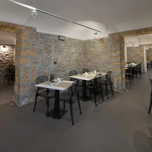 Tonic Hotell